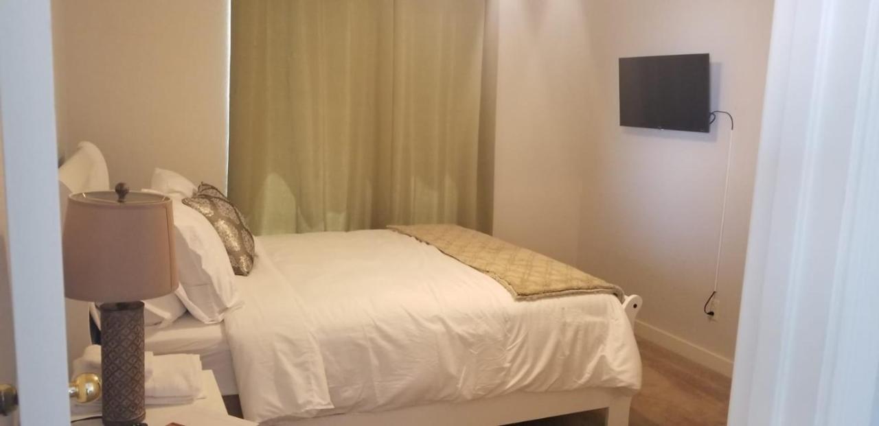 Phoenix comfort home suites Extérieur photo