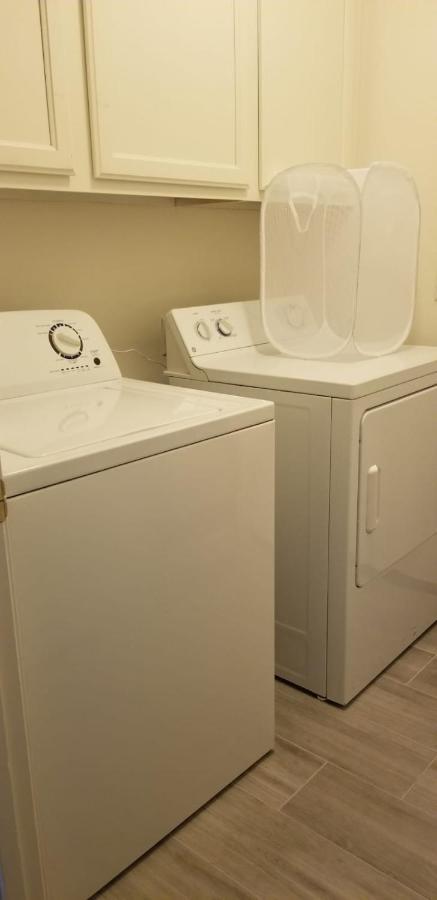 Phoenix comfort home suites Extérieur photo