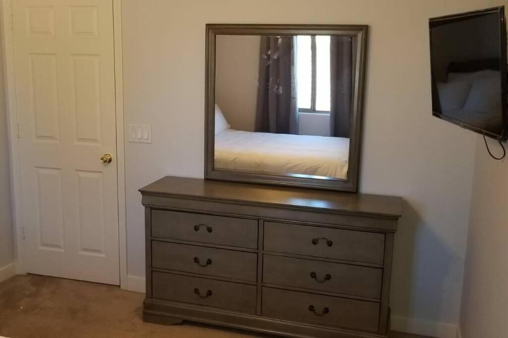 Phoenix comfort home suites Extérieur photo