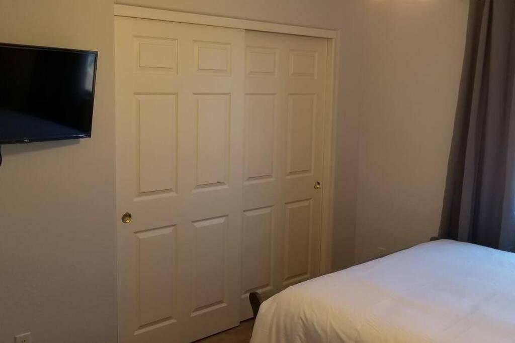 Phoenix comfort home suites Extérieur photo